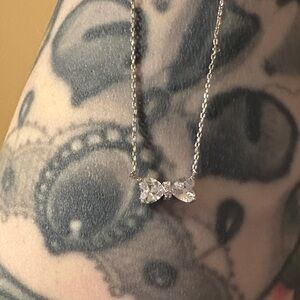 Chic Silver Bow Pendant Necklace